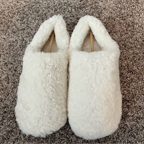 J Crew Cozy Slippers in Ecru Size 9 NEW - Picture 8 of 12